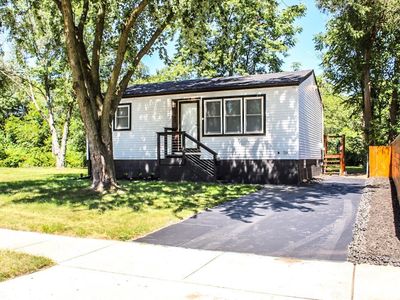 5142 E 10th Ave, Gary, IN, 46403