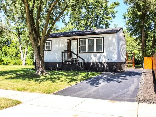 5142 E 10th Ave, Gary, IN 46403