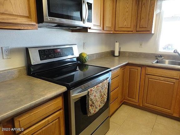 KITCHEN (2)