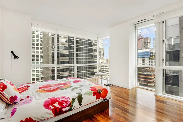 Rented by Compass | media 4