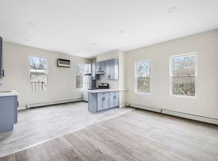 142 Driggs Ave #2, Brooklyn, NY 11222