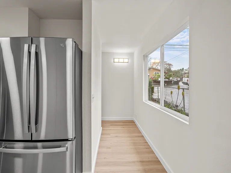 Hallway to 2nd and 3rd bedroom