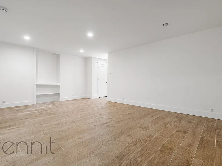 123 8th Ave #PRIVATE-BACK — Photo 5