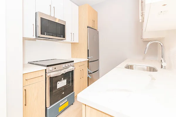 Rented by MySpaceNYC | media 14