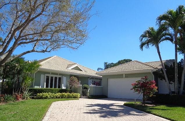 Home For Sale In Monarch Country Club