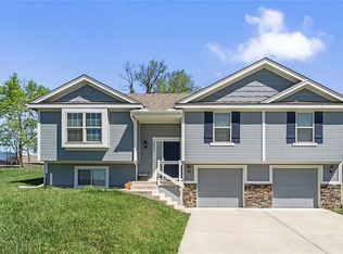 3506 NE 85th St, Kansas City, MO 64156