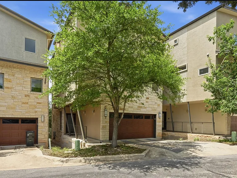1142 Lost Creek Blvd #3 — Photo 22