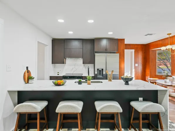 550 CRESTWAY DR, Windcrest, TX 78239