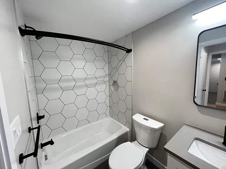 Deacon Court - 1661 Washington Street — Photo 100