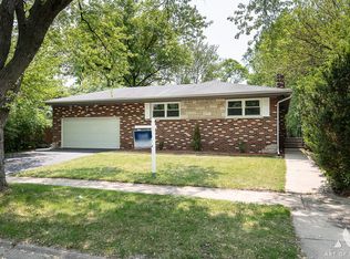 1333 Poplar Ct, Homewood, IL 60430