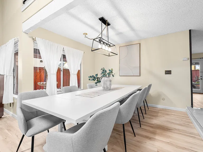 8916 Capricorn Way — Photo 32