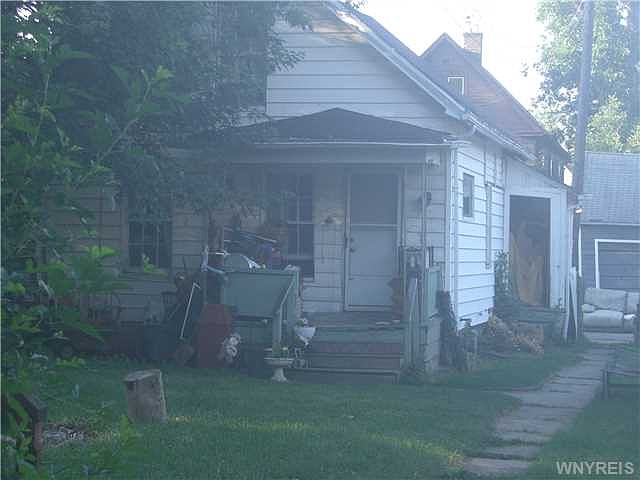2nd image of 1841 Pierce Ave