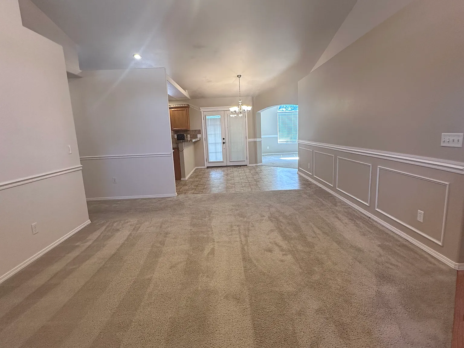 3 bed, 1495 sqft, $2,250 — Photo 3