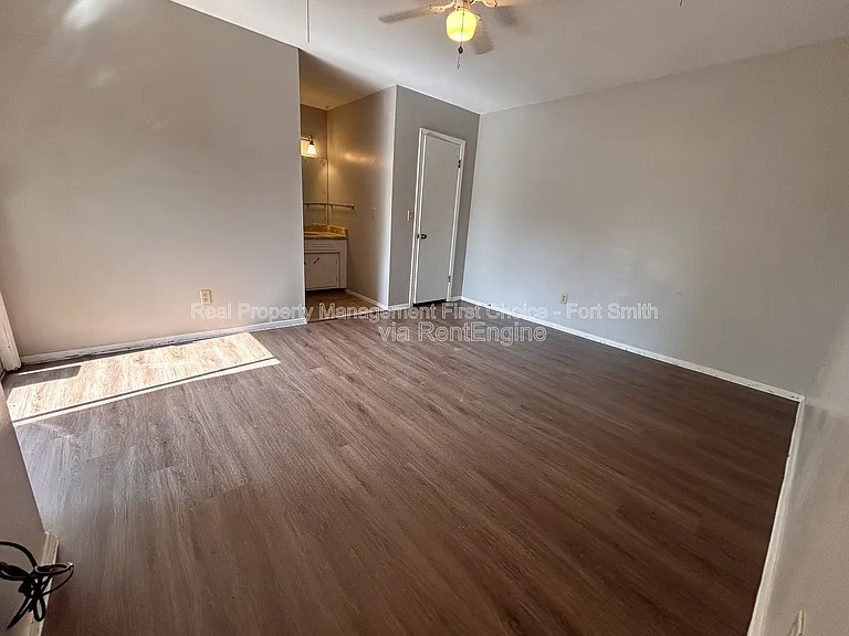 6315 Crimson Ave — Photo 21