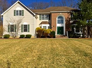 11 Hastings Ct, Bridgewater, NJ 08807