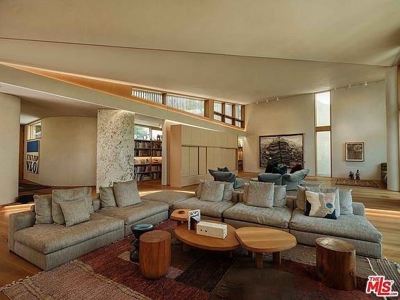 4th image of 800 Brooktree Rd