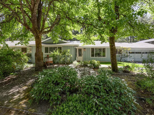 291 Pyle Dr, Grants Pass, OR 97527