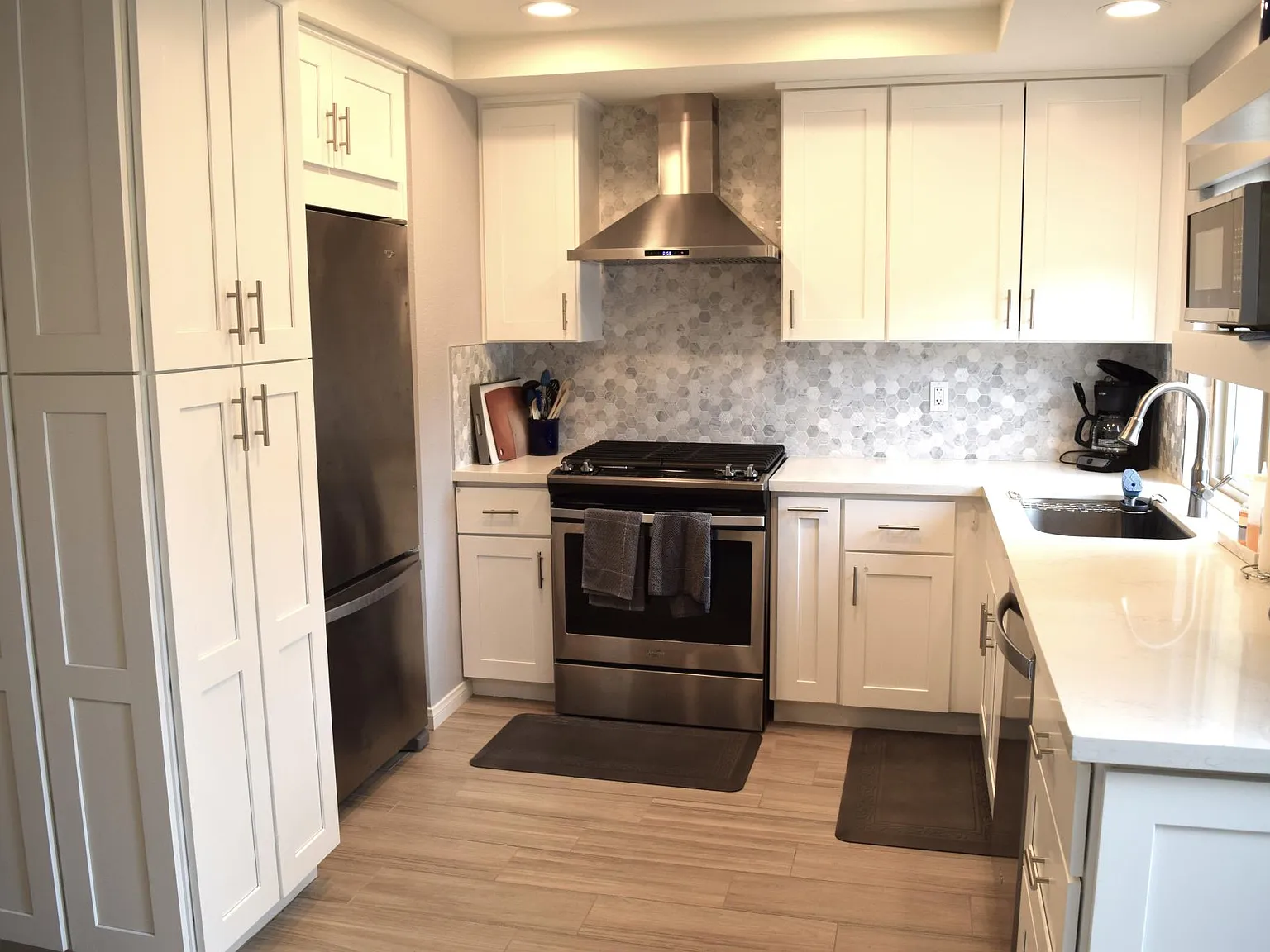 2 bed, 1108 sqft, $2,650 — Photo 4