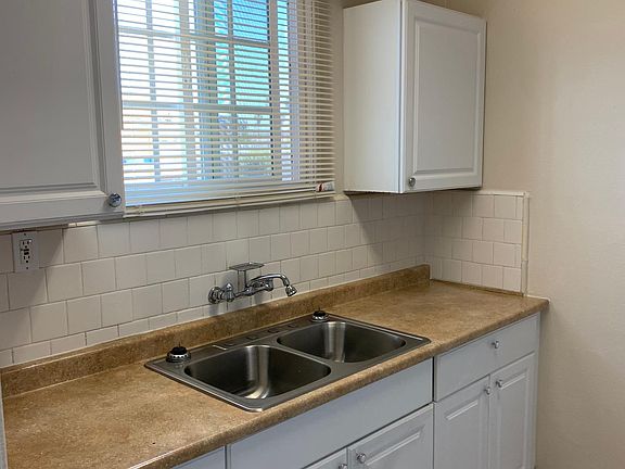 3rd image of 268 Ash Ave #268.5