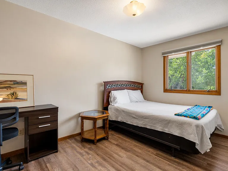 3704 Meadowbrook Dr — Photo 17