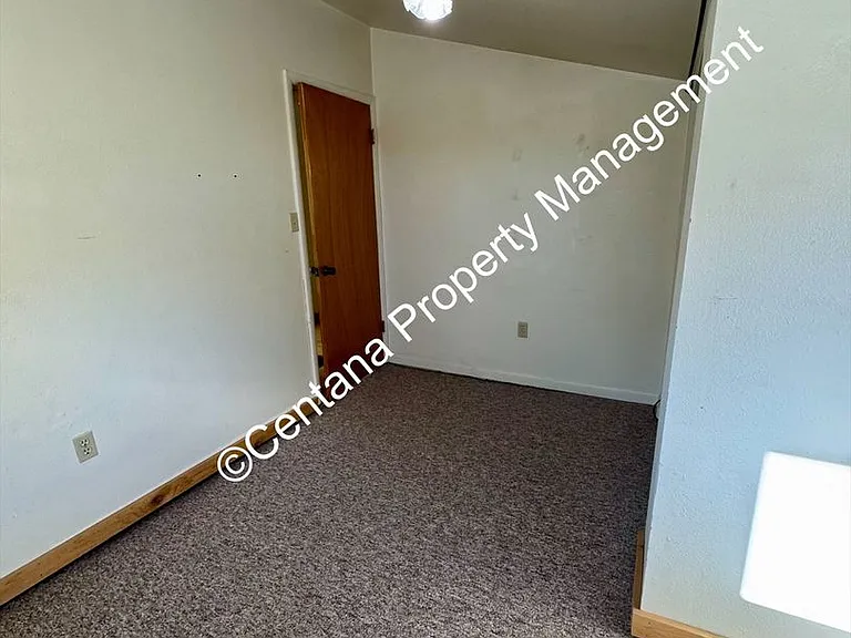 530 N Franklin St — Photo 9
