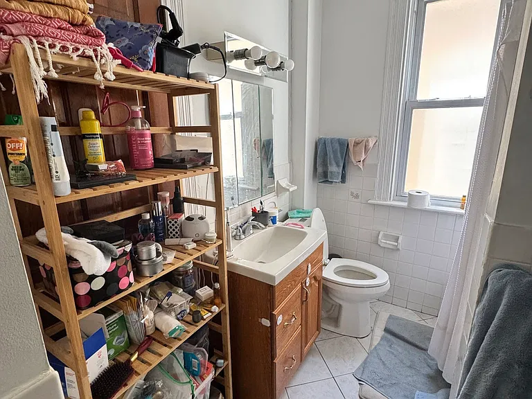 16 Edwards St #1 — Photo 5