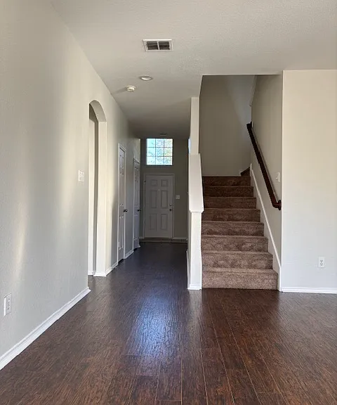 854 Crockett Dr — Photo 7