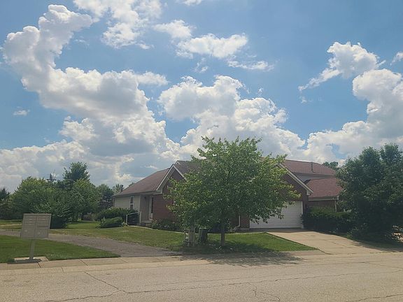 3rd image of 8121 Barksdale Way