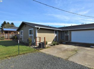 25100 E Hunter Rd, Veneta, OR 97487