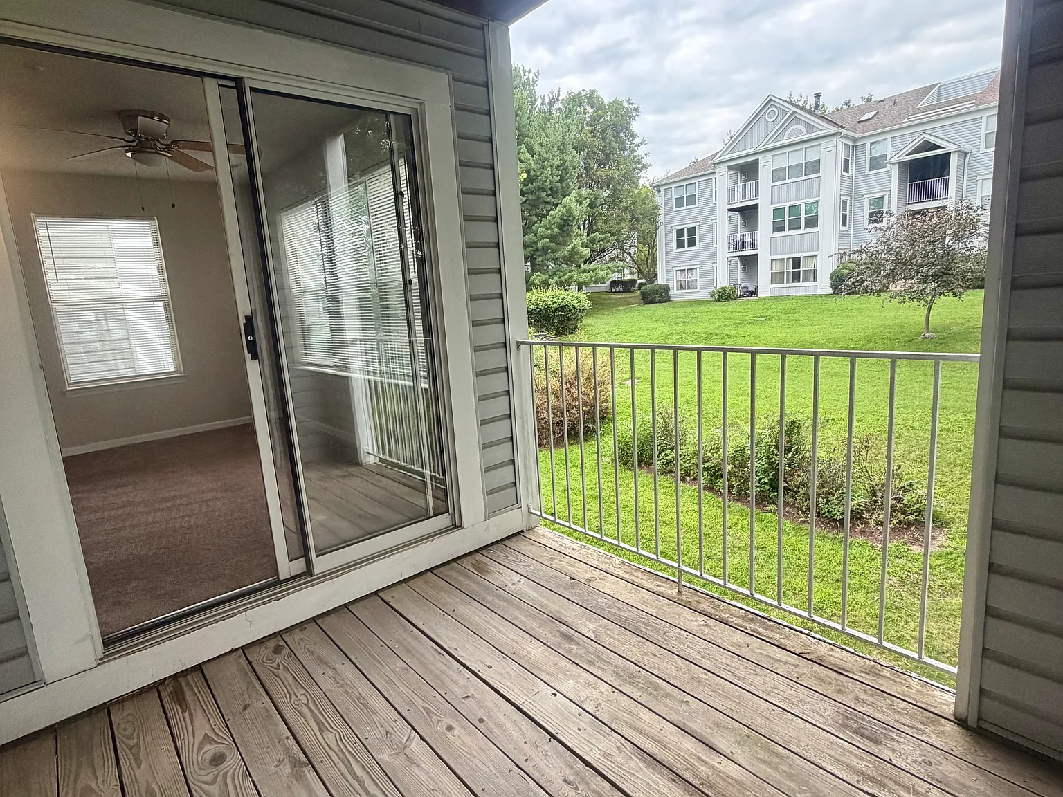 2 bed, 938 sqft, $2,000 — Photo 4
