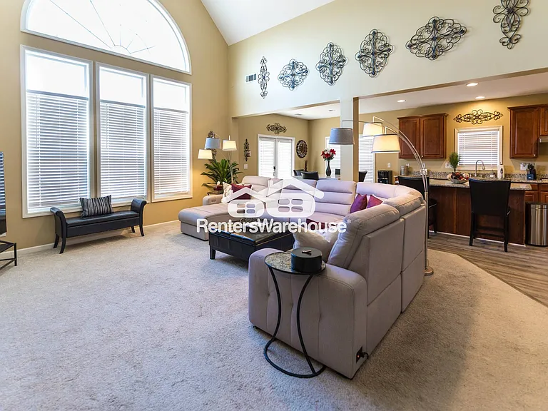 1900 Enfield Ct — Photo 18
