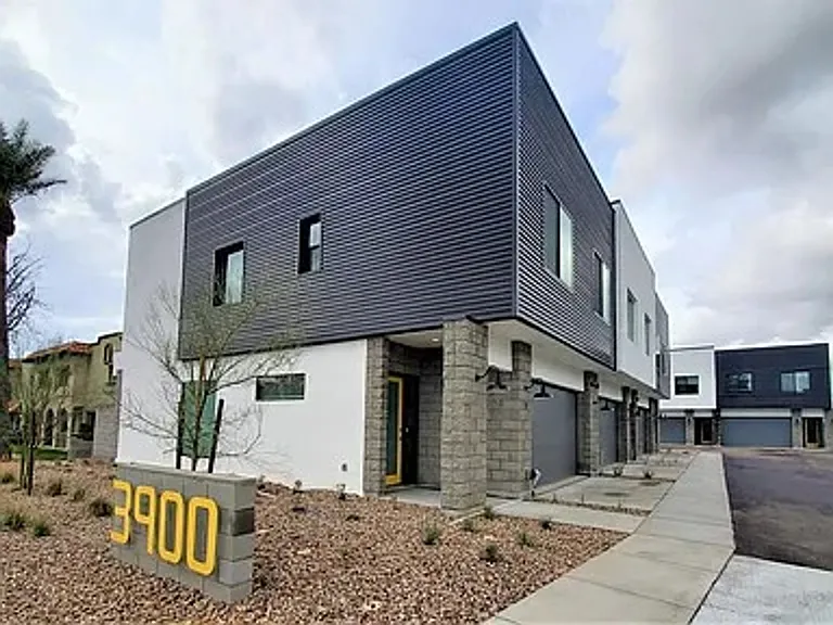 3900 N 30th St — Photo 3