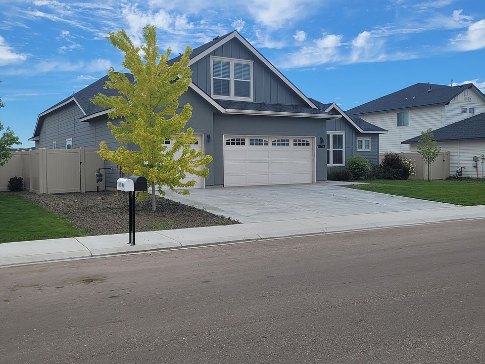 1st image of 13623 S Baroque Ave