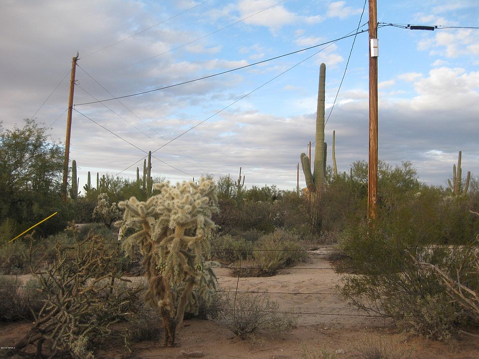 1st image of S Twin Hawk Ln