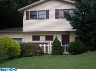 2121 Peachtree Dr, Wilmington, DE 19805