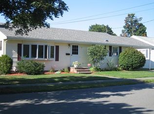 9 Margaret Rd, Peabody, MA 01960