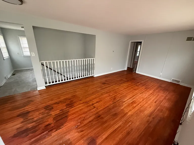 7314 E Lincoln St — Photo 3