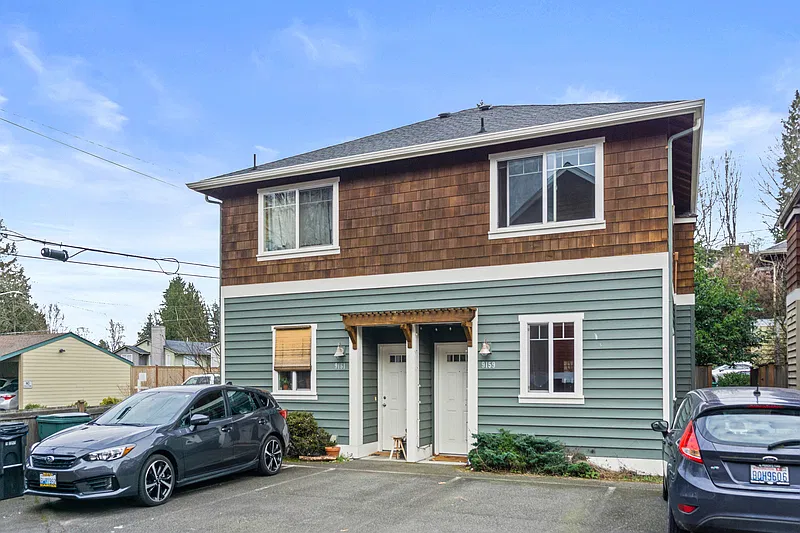 2 bed, 1.5 bath, 840 sqft, $3,000 — Photo 2