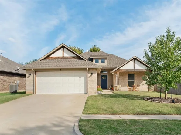 10040 SW 22nd St, Yukon, OK 73099