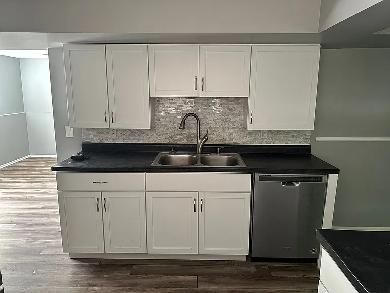 754 Panorama Dr — Photo 18