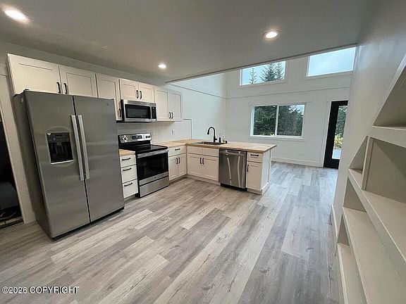4th image of 100 Cabin Ridge Rd