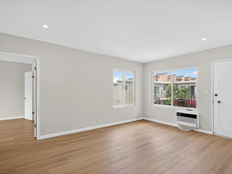 Casa Grande Apartments — Photo 30