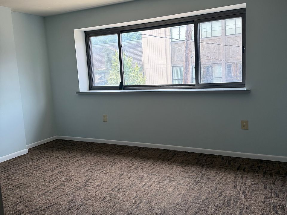 1st image of 153 Market St #B