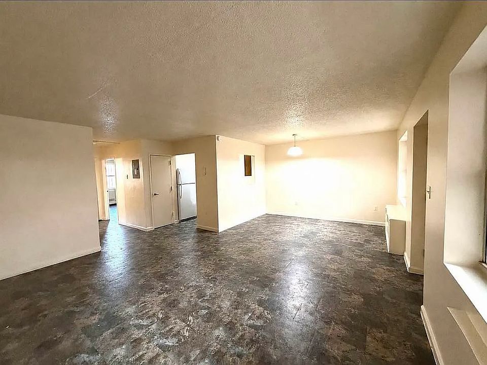1st image of 3300 Palmer Ave APT 324