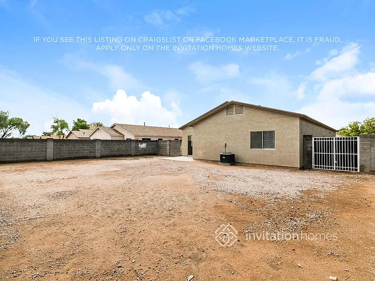 1182 E Desert Moon Trl — Photo 16