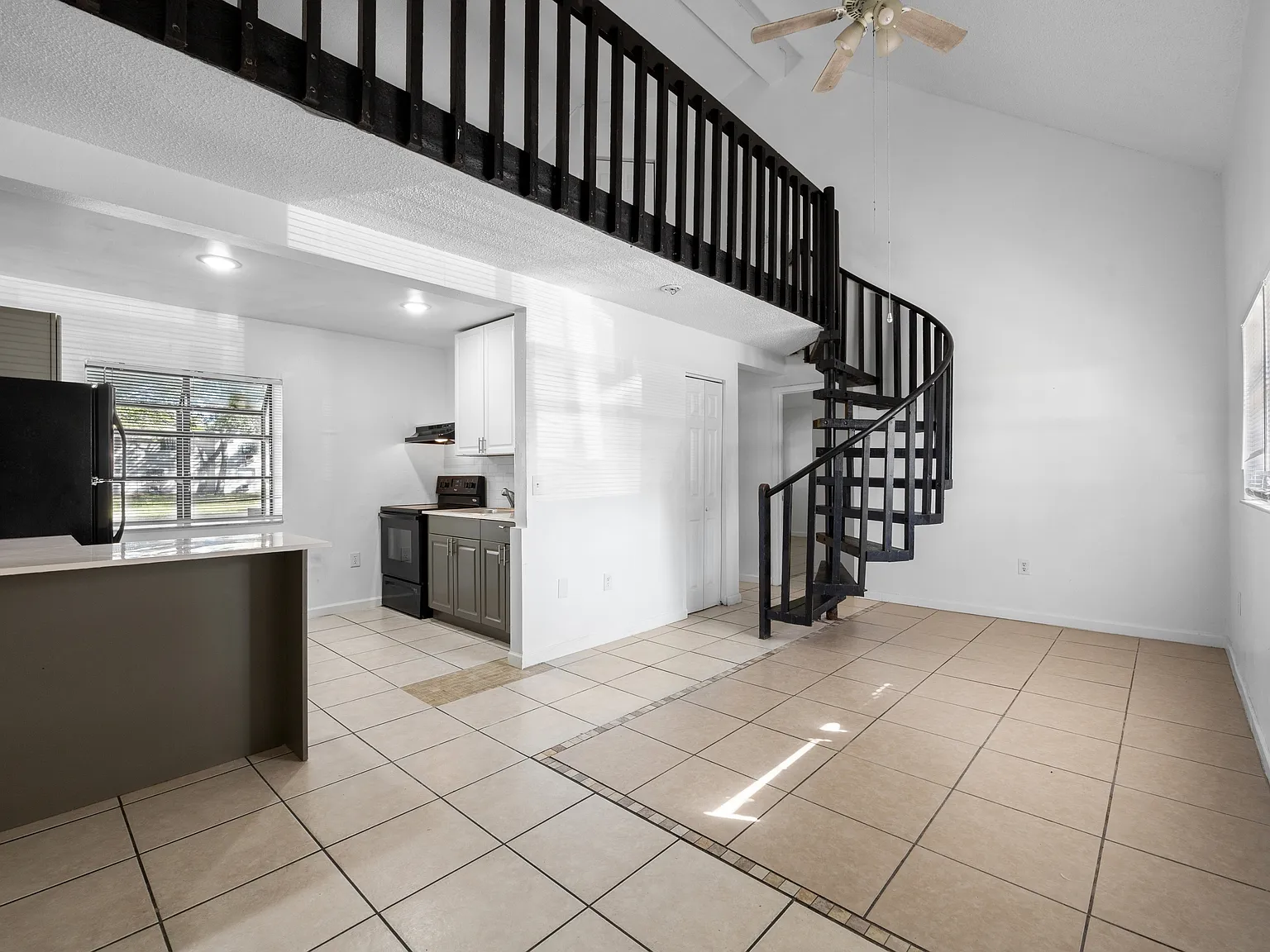 2134 Bradford st Apt 404 - Apt 4... — Photo 2