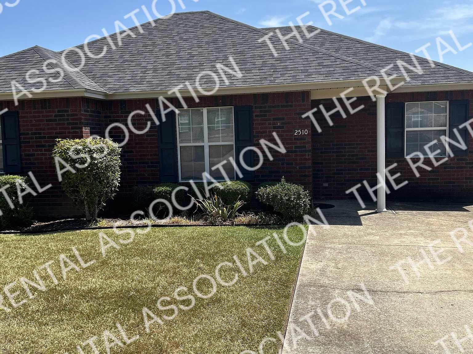 R- 2510 Redwood Street - 1 — Photo 1