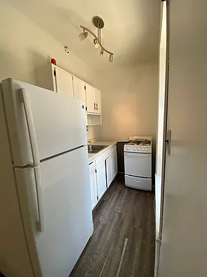 Rented by Best Apartments North Inc | media 35