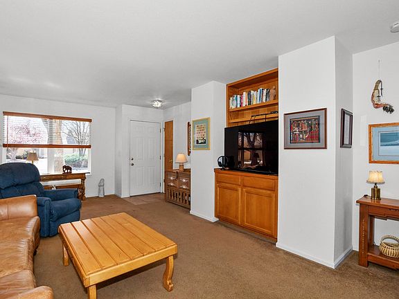 4th image of 824 Chetwood Ct