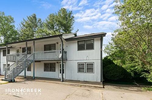 20 Brookdale Rd #C-4 Photo 1
